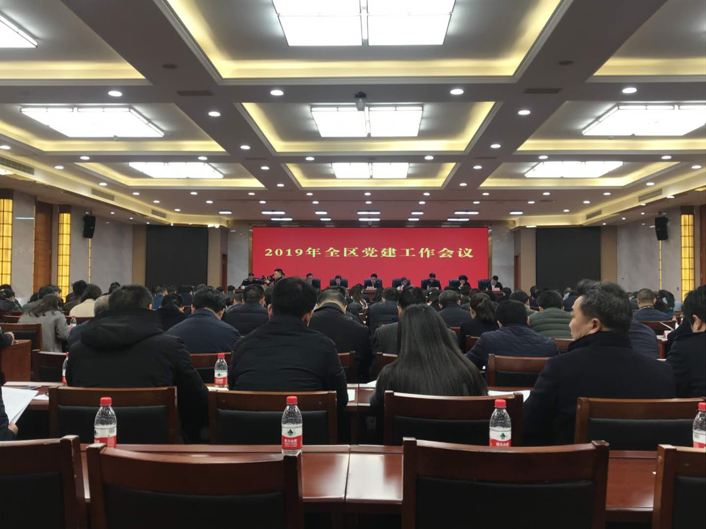 文章附图